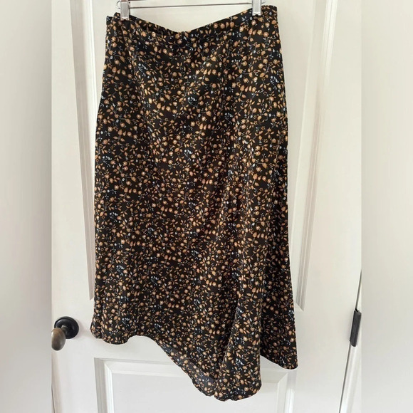 LUSH Asymmetrical Black Brown Ditsy Skirt ~ L ~ NWT! - Picture 5 of 5